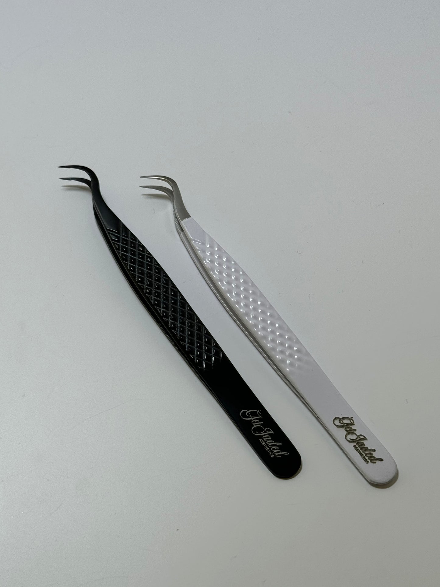 Curved “Hooked” Tweezer (Silver &Fiber Tip)