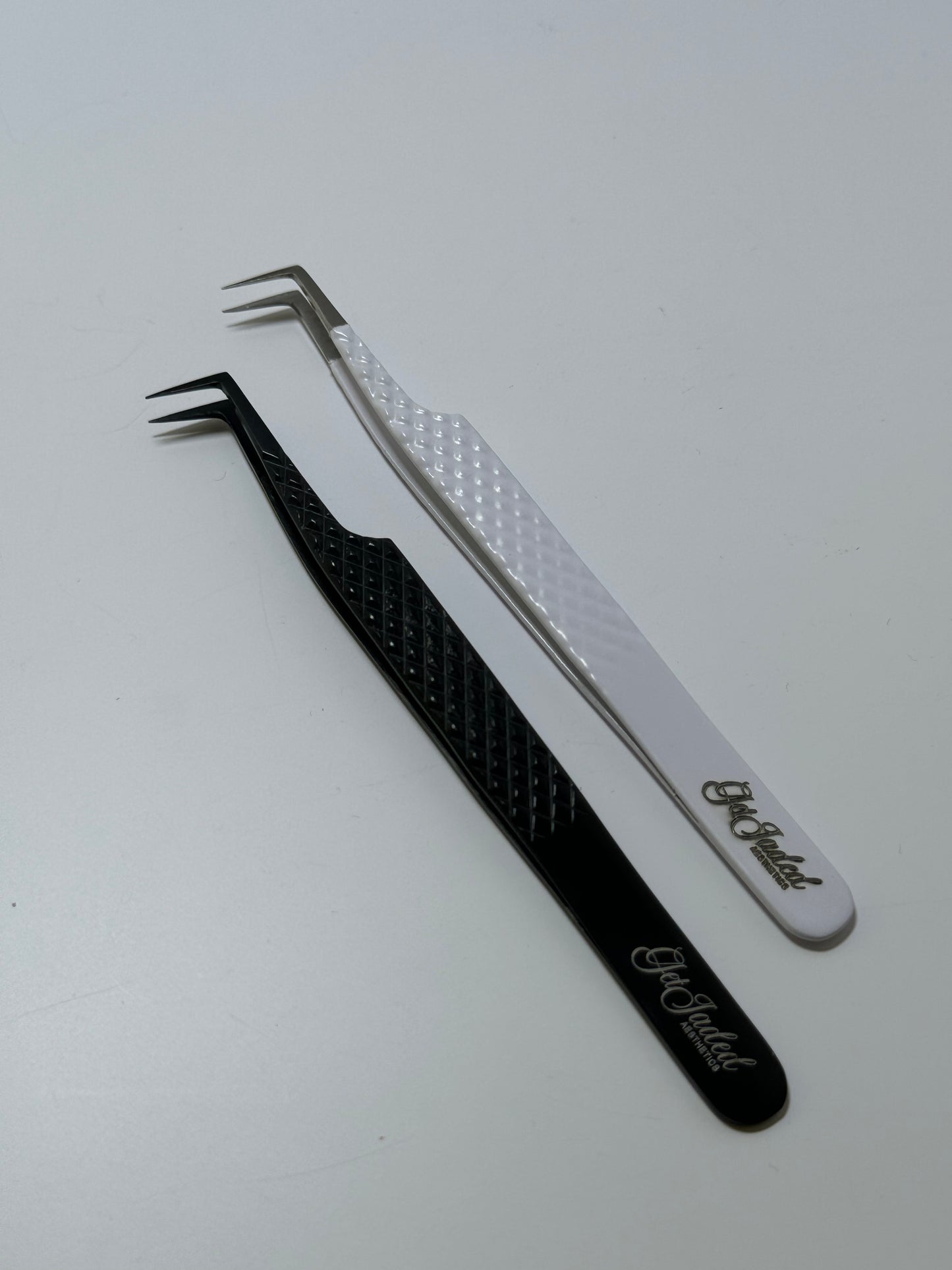 Boot Cut Tweezer (Silver &Fiber Tip)